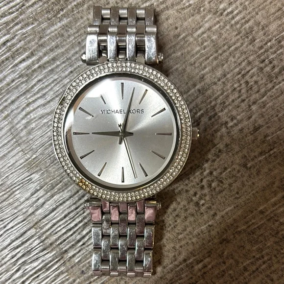 Michael Kors Silver Crystal-Accented Women\'s Watch Michael Kors Kerry Crystal Pave Silver Dial Silver Steel  main image 2